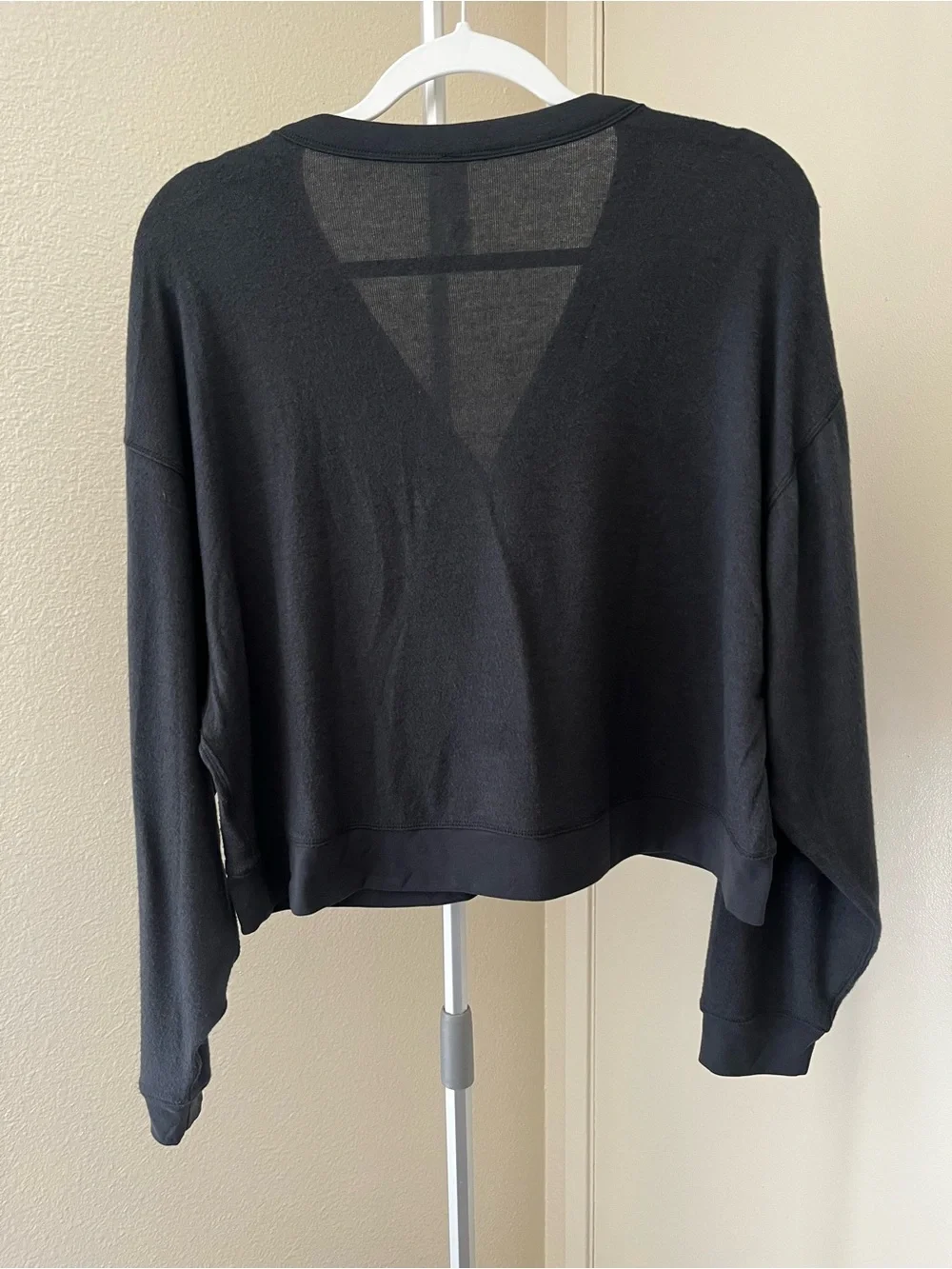 Alo Yoga Alolux Soho Cropped Henley Long Sleeve Grey Size S